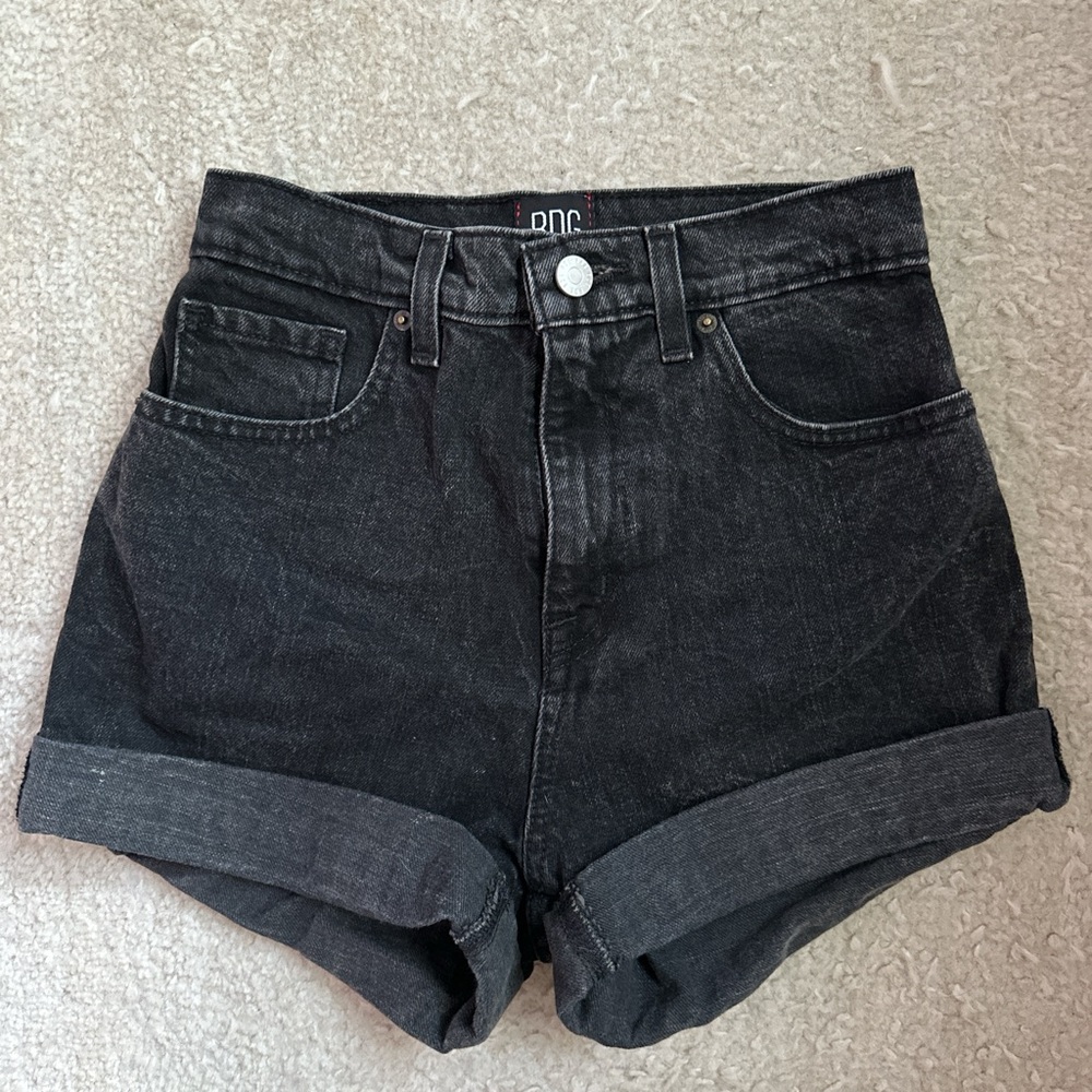 uo mom shorts